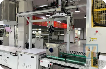 Clamping machine @1x.webp