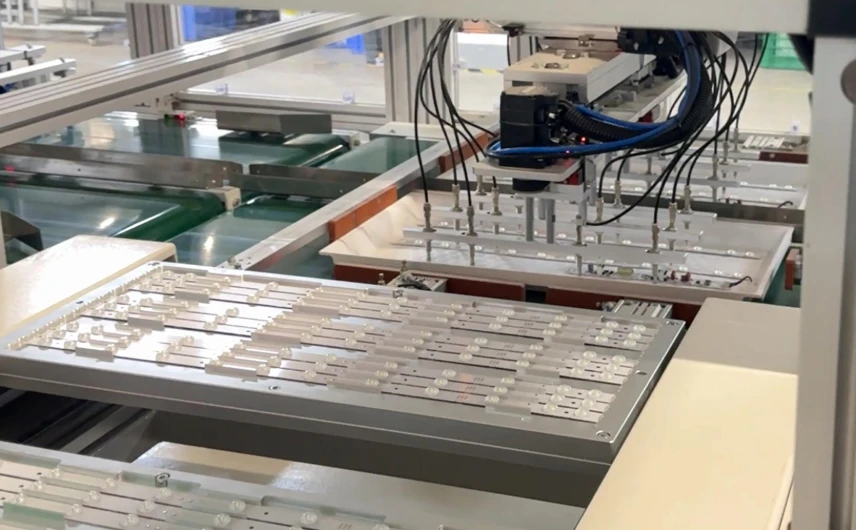 Automated production line for kitchen and bathroom lights @1x.webp