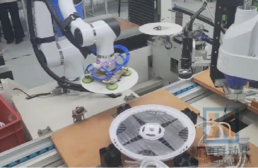 Automatic application of thermal grease to the light source board and installation @1x.png